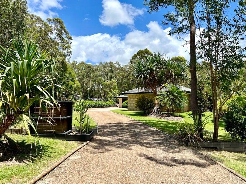 11 Lakeside Drive, COOROIBAH