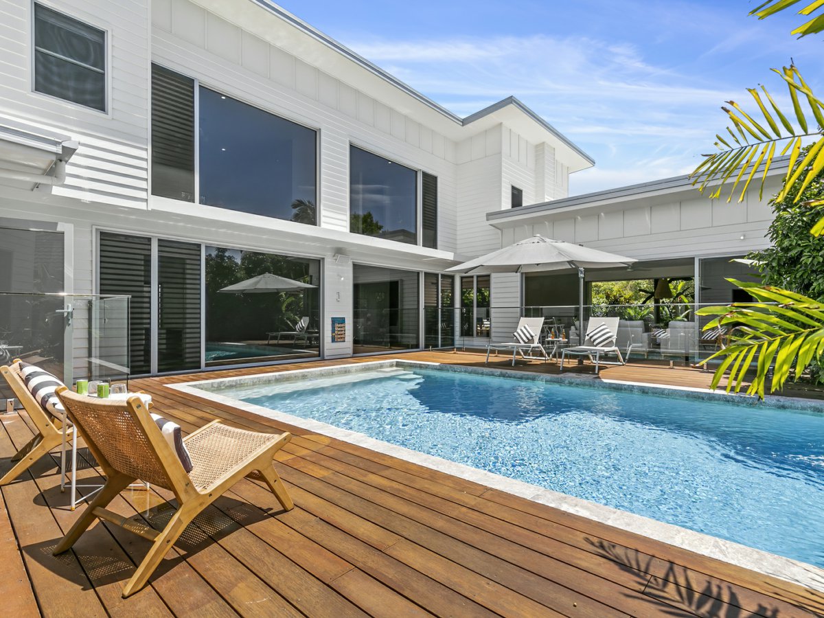 10 Sundown Court, SUNRISE BEACH