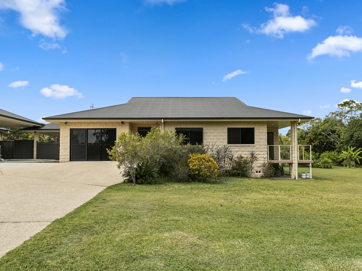 17B Lakeshore Place, PEREGIAN BEACH