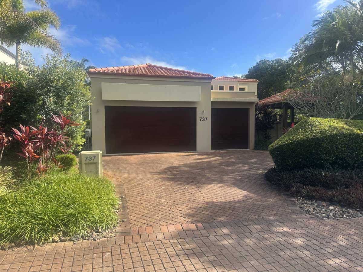 737/61 Noosa Springs Drive, NOOSA HEADS