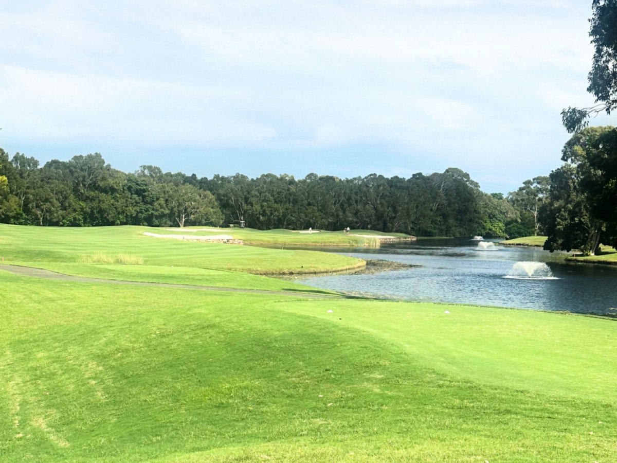 737/61 Noosa Springs Drive, NOOSA HEADS